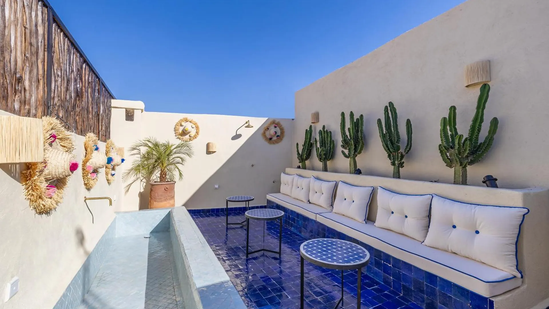 Villa Riad Dar Lalla Saadia-Exclusiv-Heatedpool-Breakfast Marrakesh Marocco